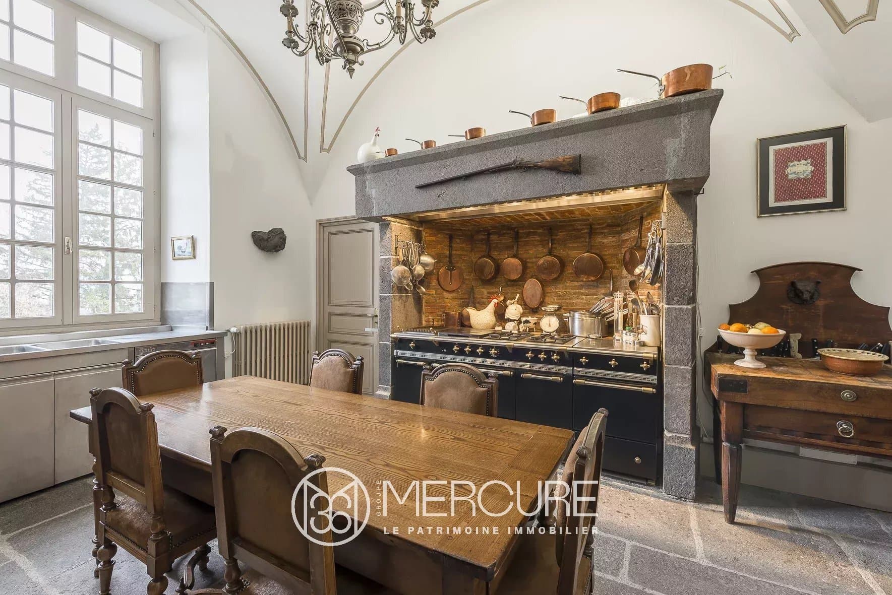 Outstanding 18th Century Château With Swimming Pool And Large Outbuildings 5