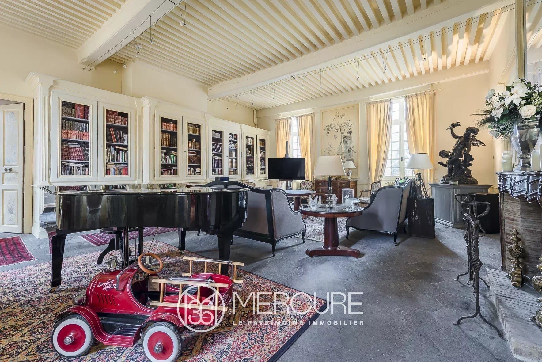 Outstanding 18th Century Château With Swimming Pool And Large Outbuildings 5