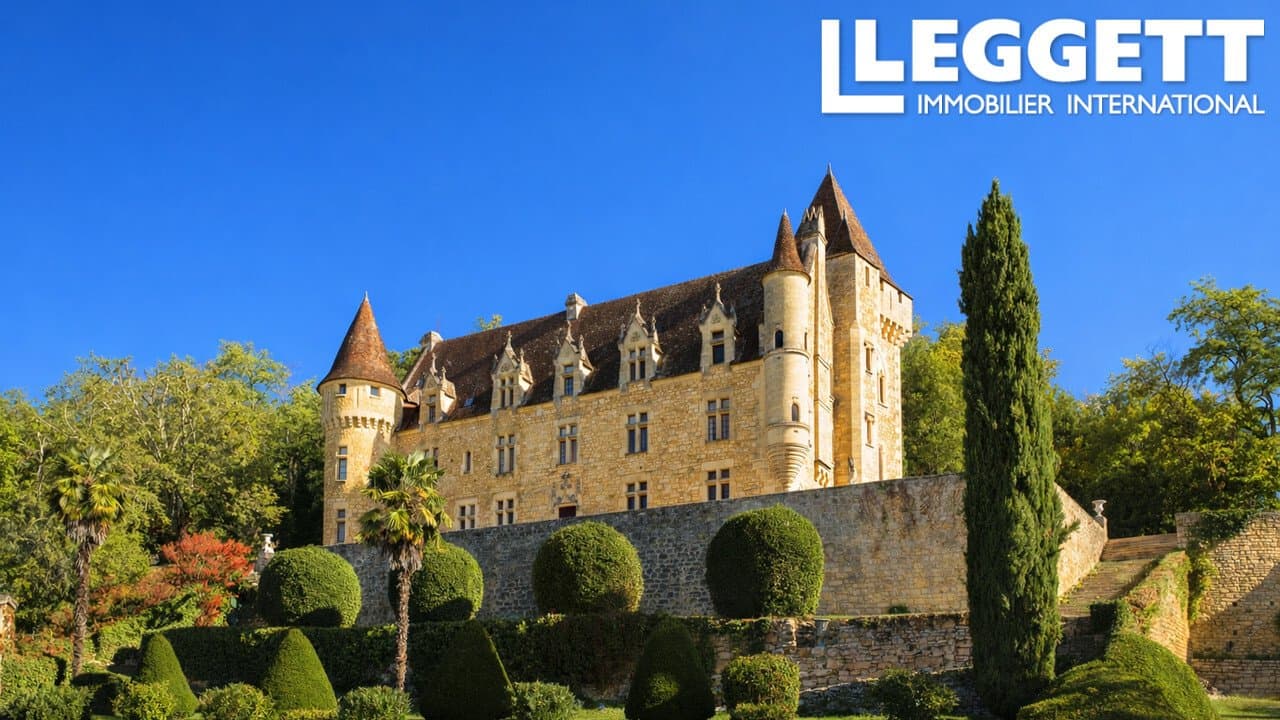 Exceptional Château With Panoramic Views And Extensive Grounds 2