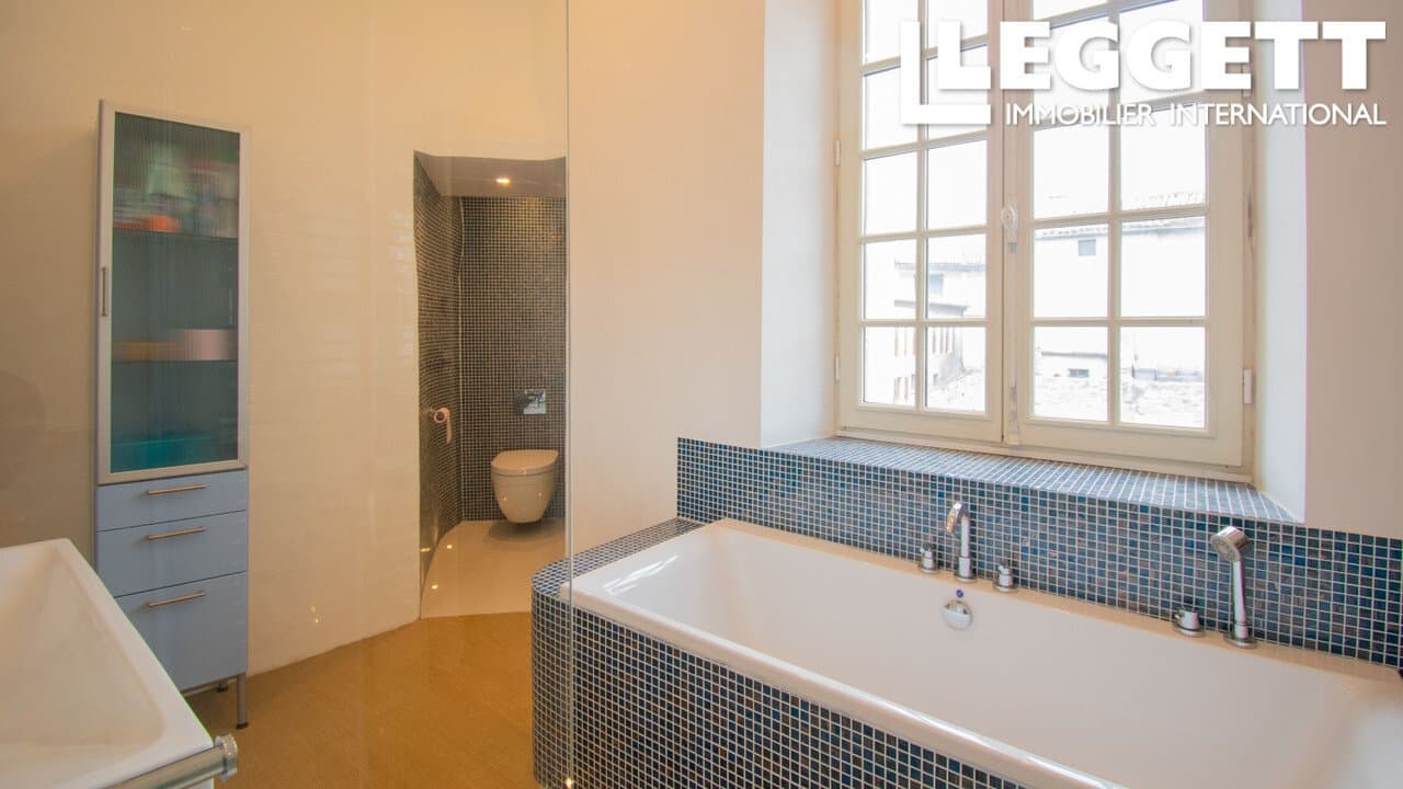 Stunning Château With Pool And Historic Features In Vibrant Village 4