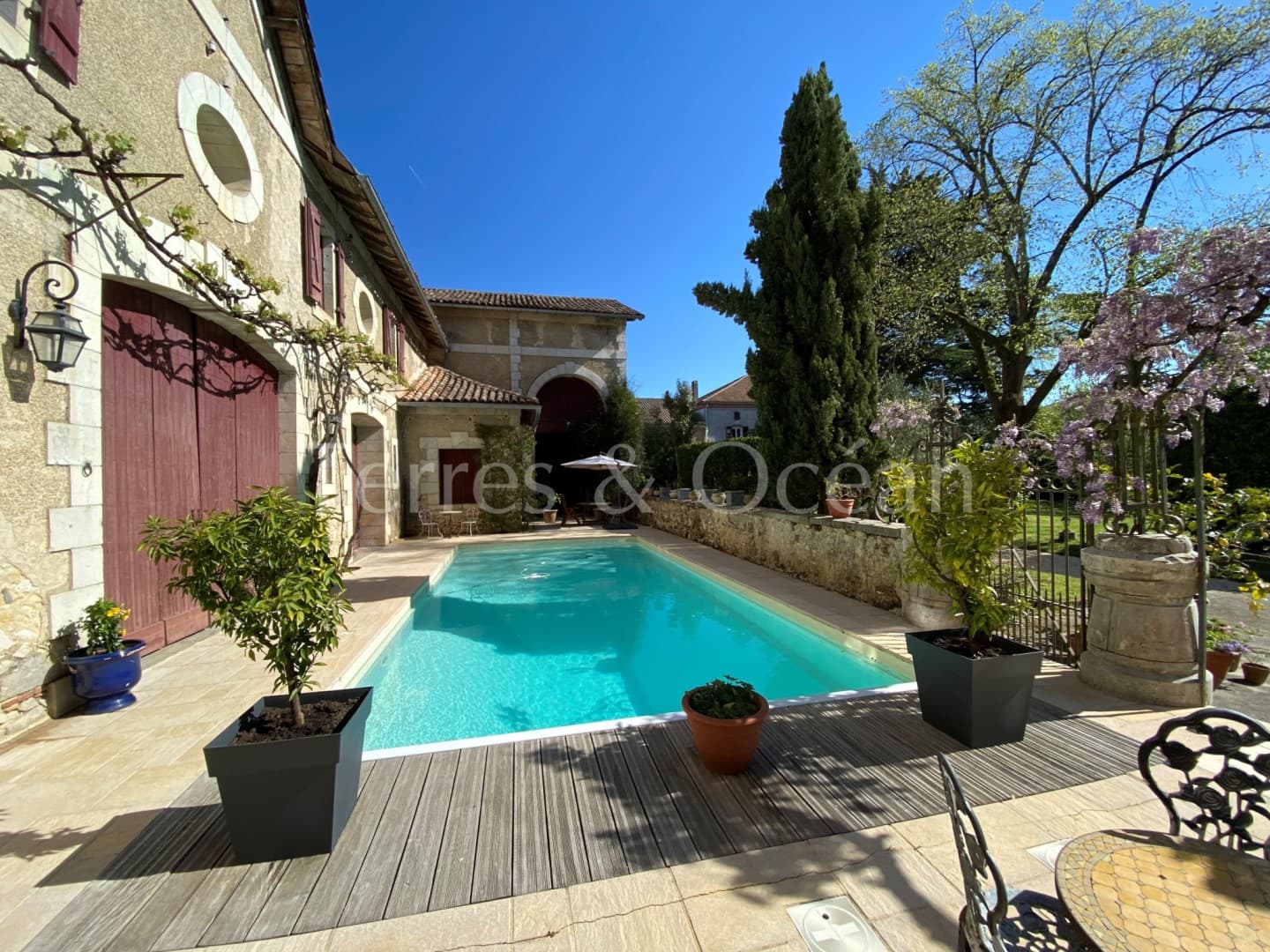 Stunning 19th Century Château With Pool And Extensive Outbuildings 4