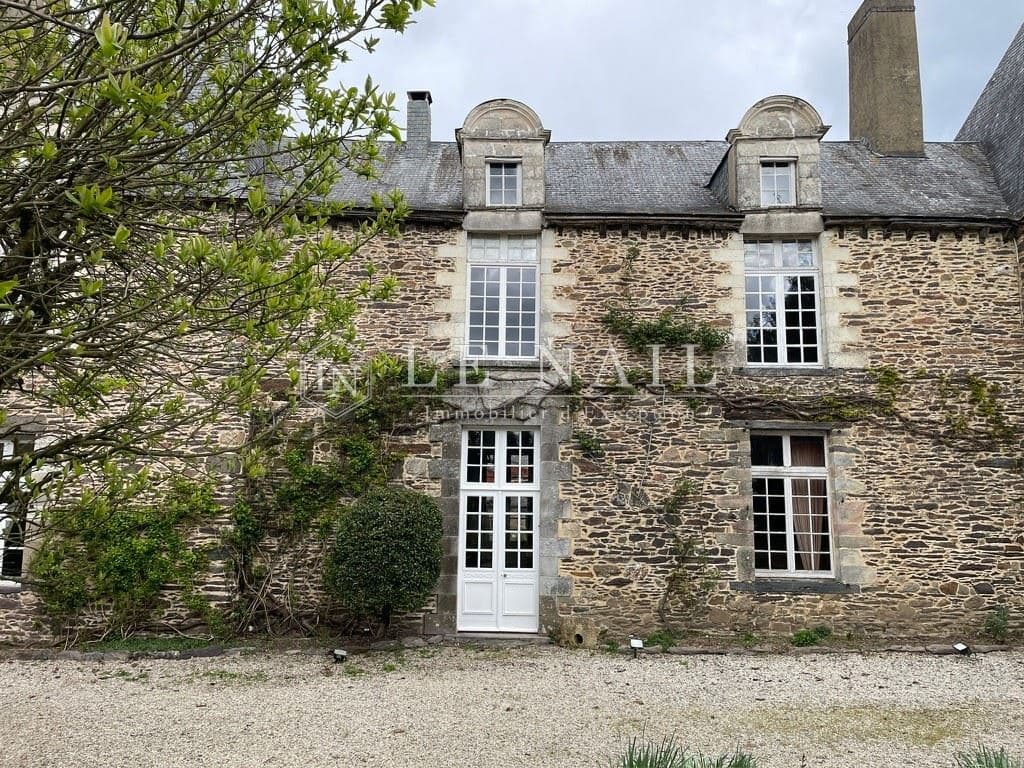 Elegant 17th- and 18th-Century Château in Upper Brittany