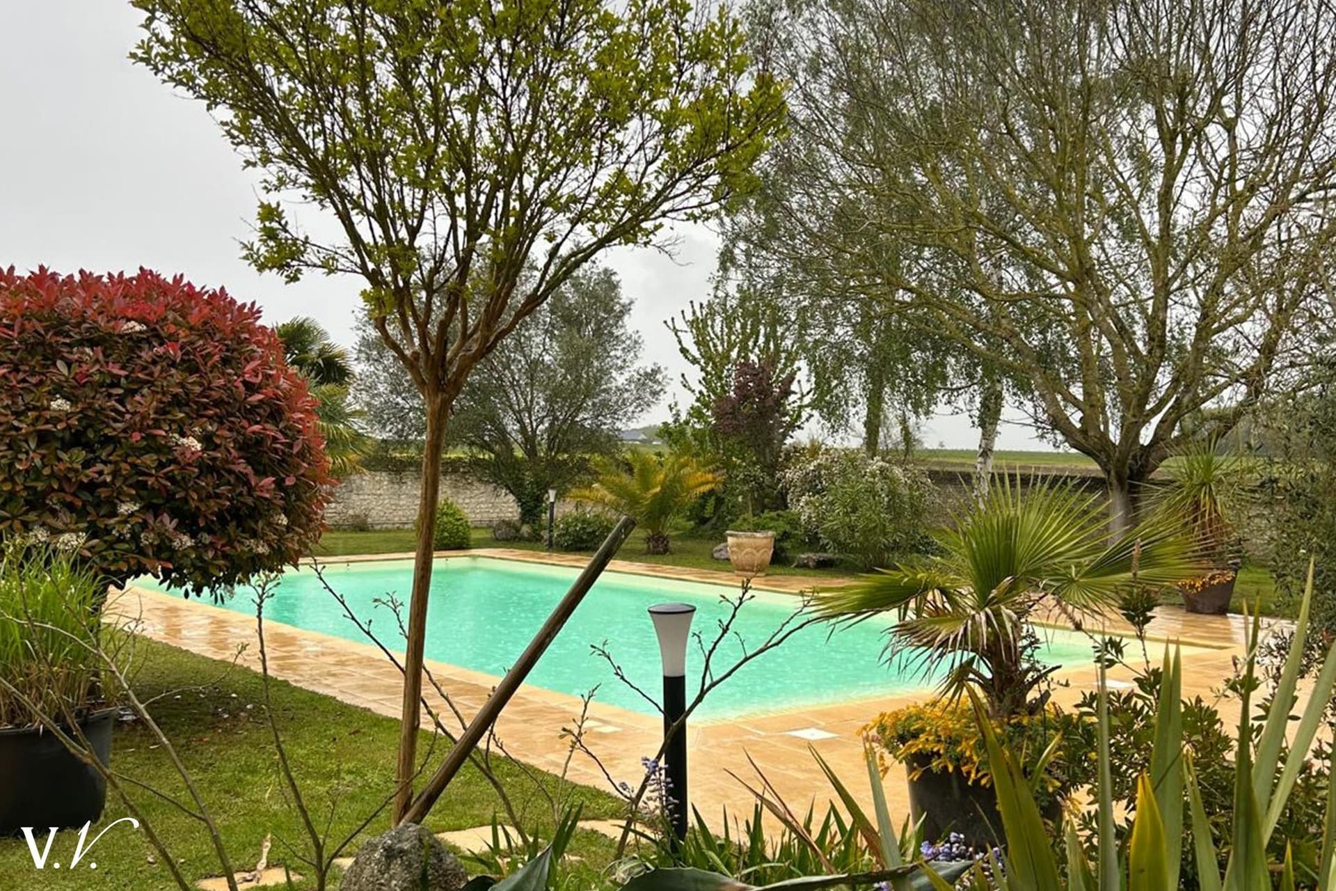 Charming Property With Barn And Swimming Pool Near Ste-Maure-De-Touraine 2