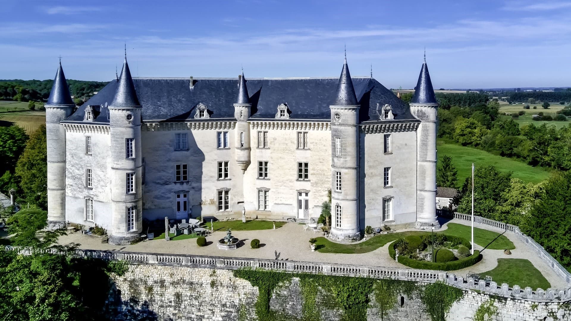 Castles for sale in Charente