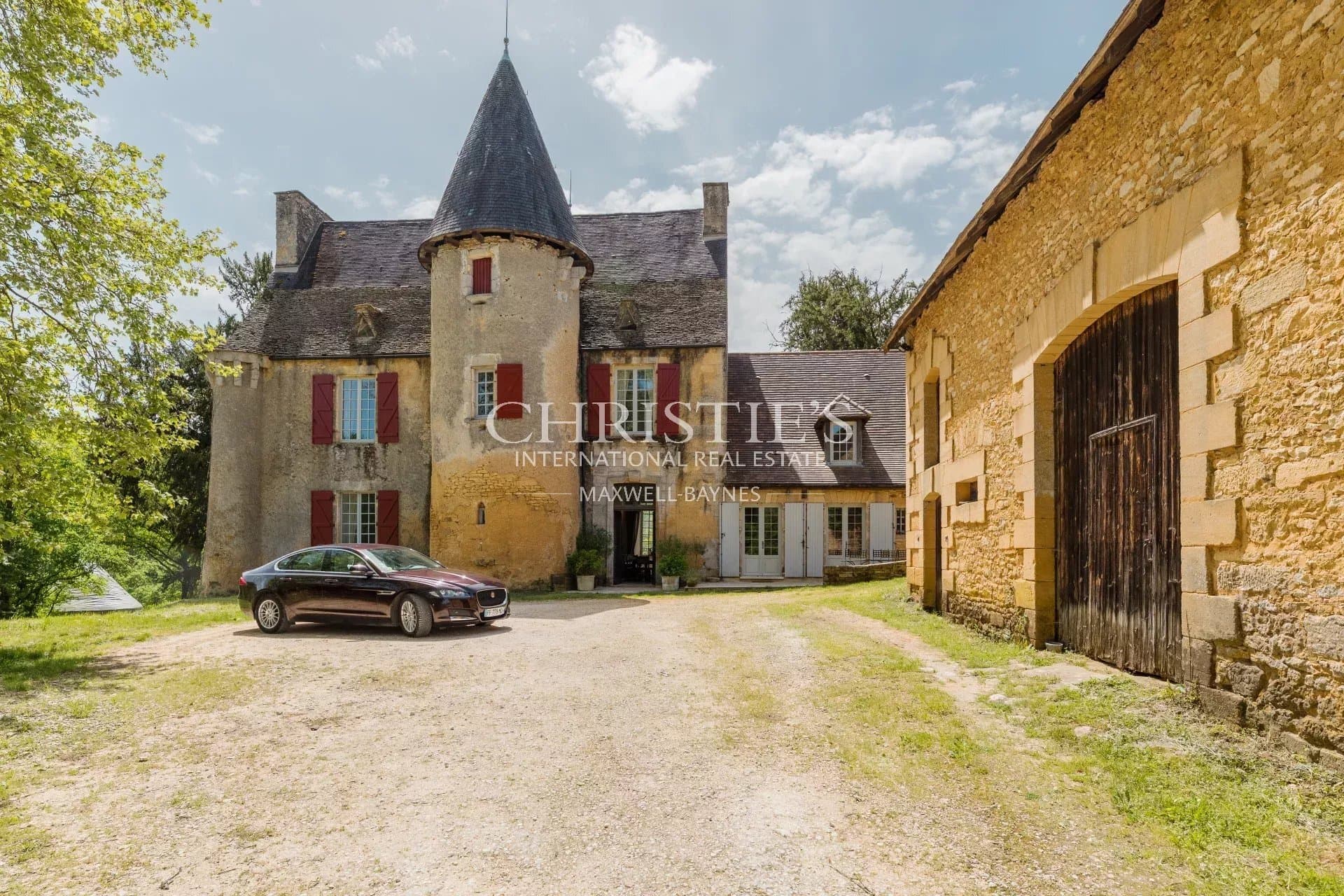 Historic Renaissance Château Near Sarlat-la-Canéda with 5 Bedrooms 3
