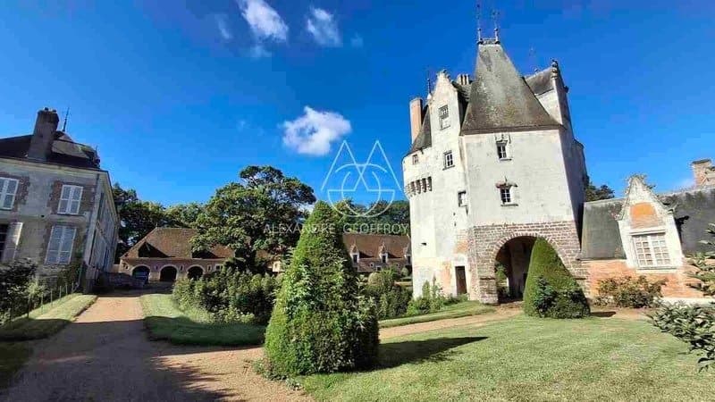 Historic Château Estate With 22 Bedrooms And 42 Hectares Of Landscaped Park 5