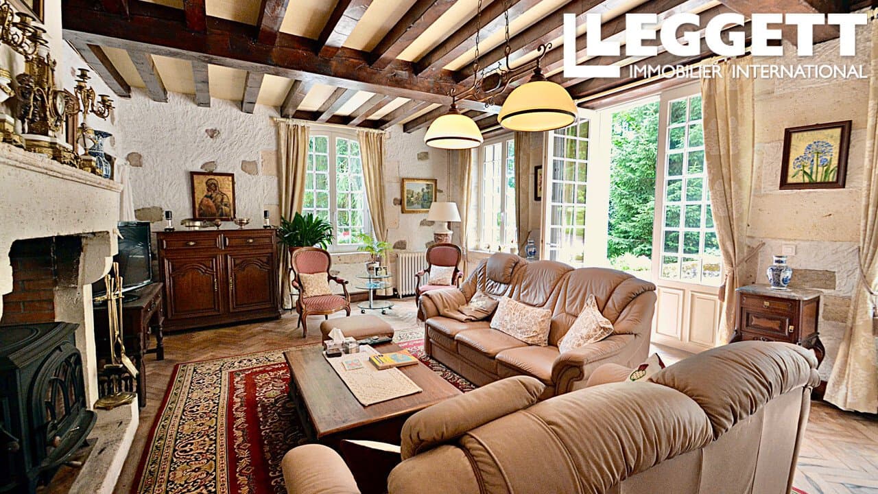 Château With Panoramic View And Beautiful Gardens 5