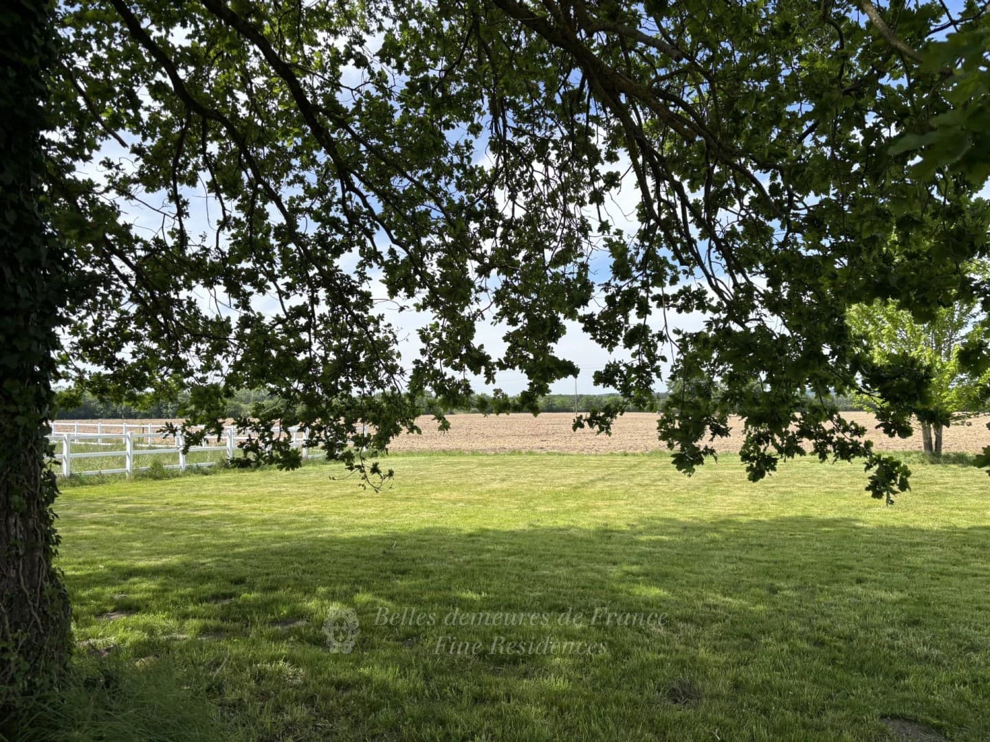 Magnificent Early 19th Century Castle With Pool And Tennis Court 5