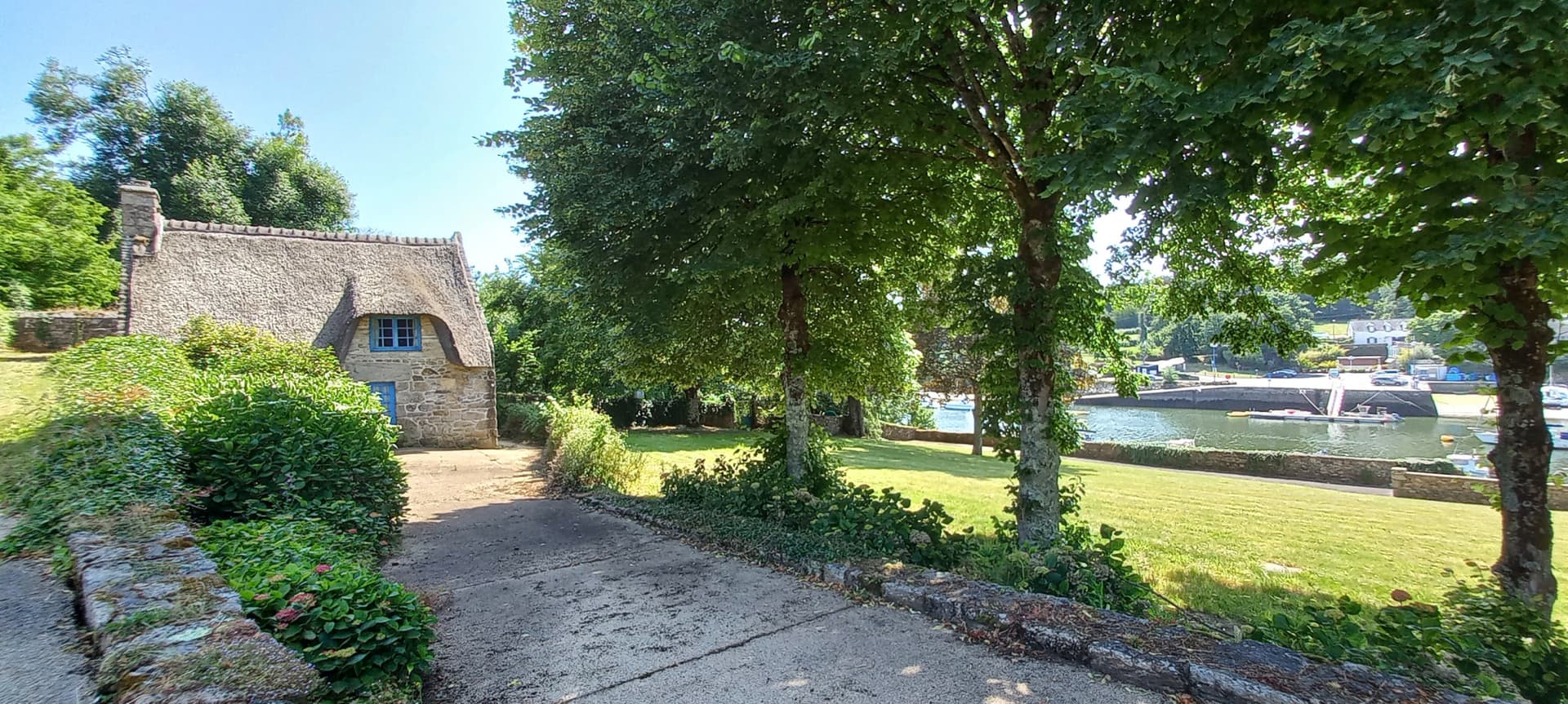 Luxurious 17th Century Castle With Guest Houses And Stunning Port Views 4