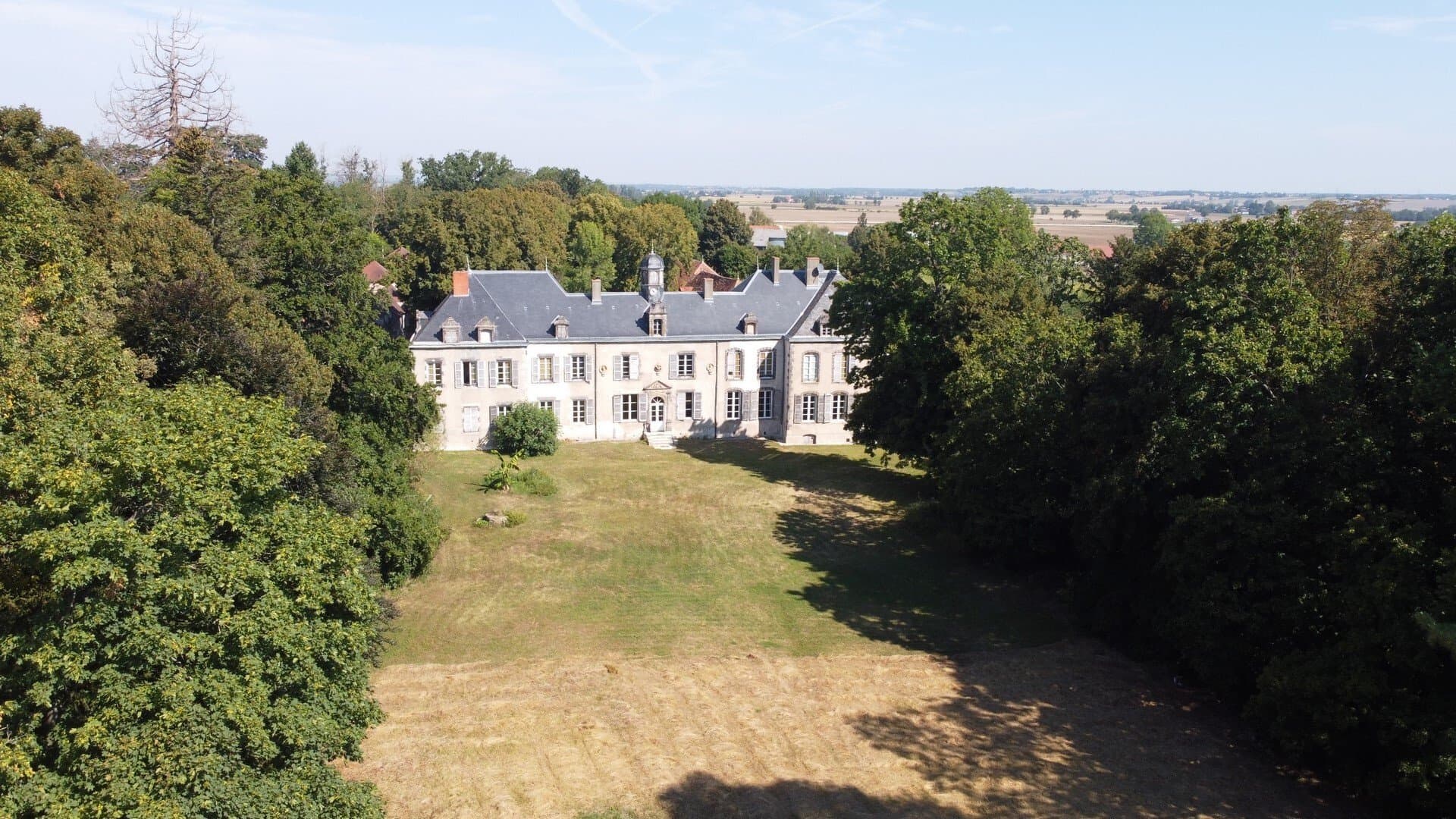Historic Castle From The 16th And 19th Centuries 3