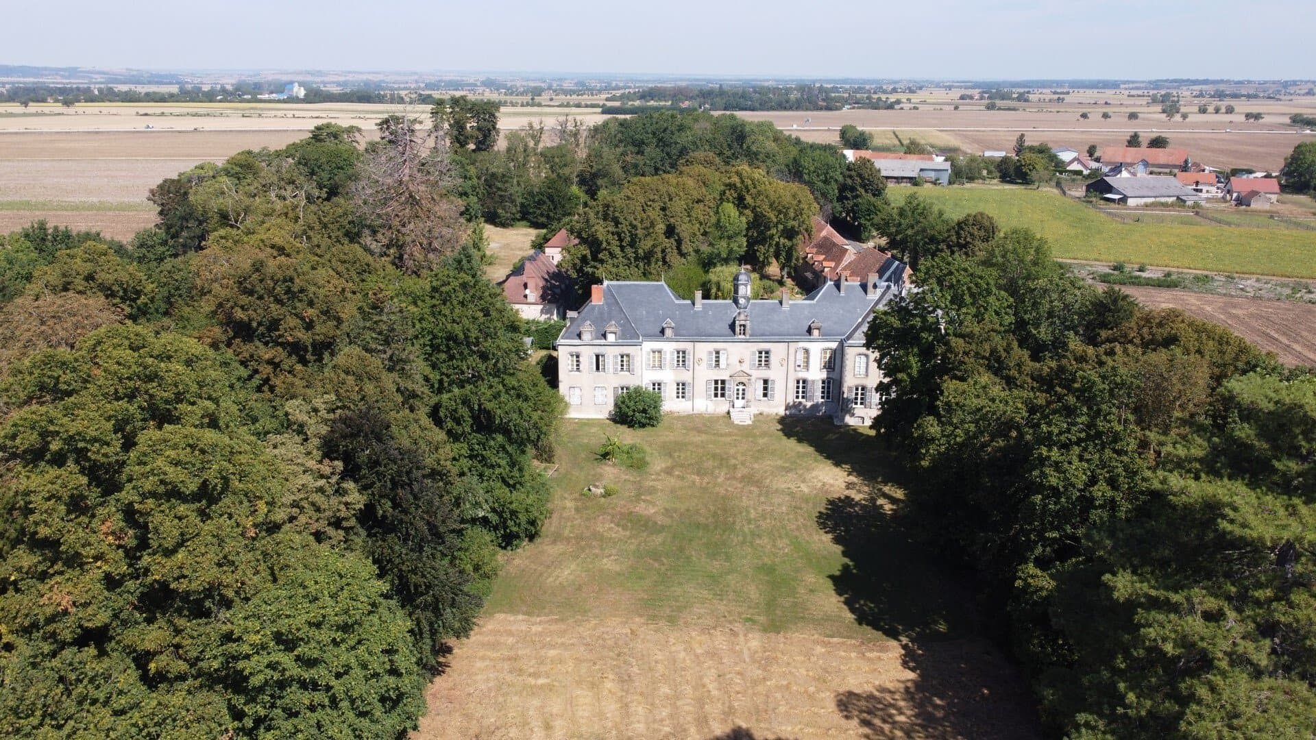 Historic Castle From The 16th And 19th Centuries 4