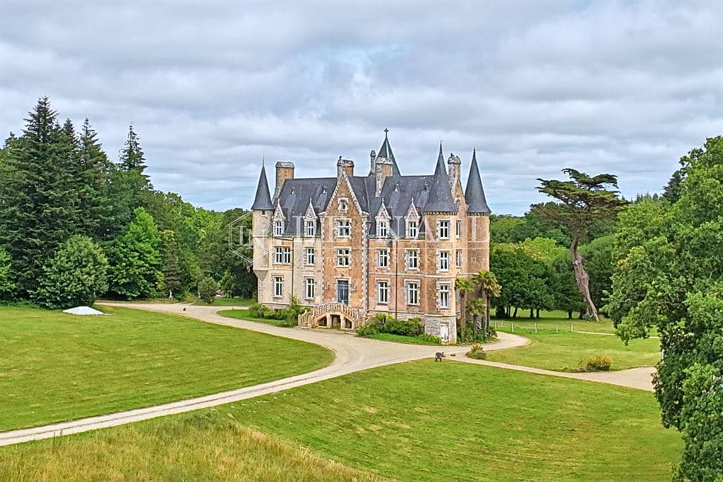 Charming 19th Century Château With Stunning River Views