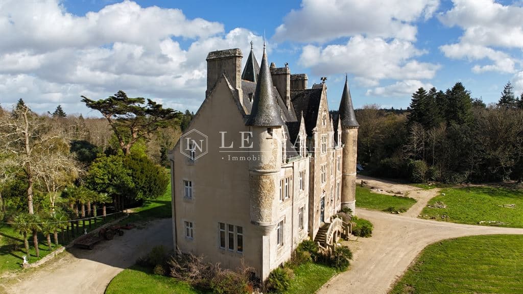 Charming 19th Century Château With Stunning River Views 5
