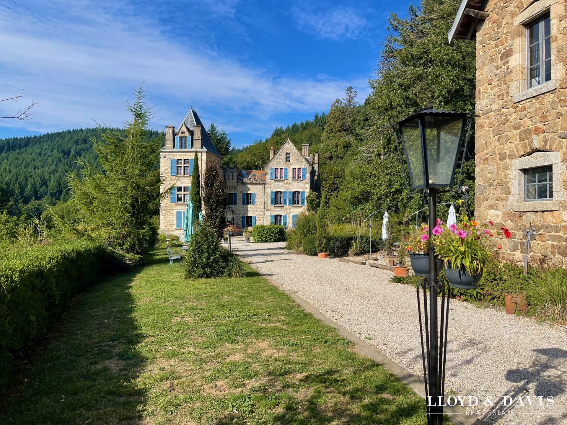 Château With 19 Bedrooms And Swimming Pool In A 2 Ha Park 2