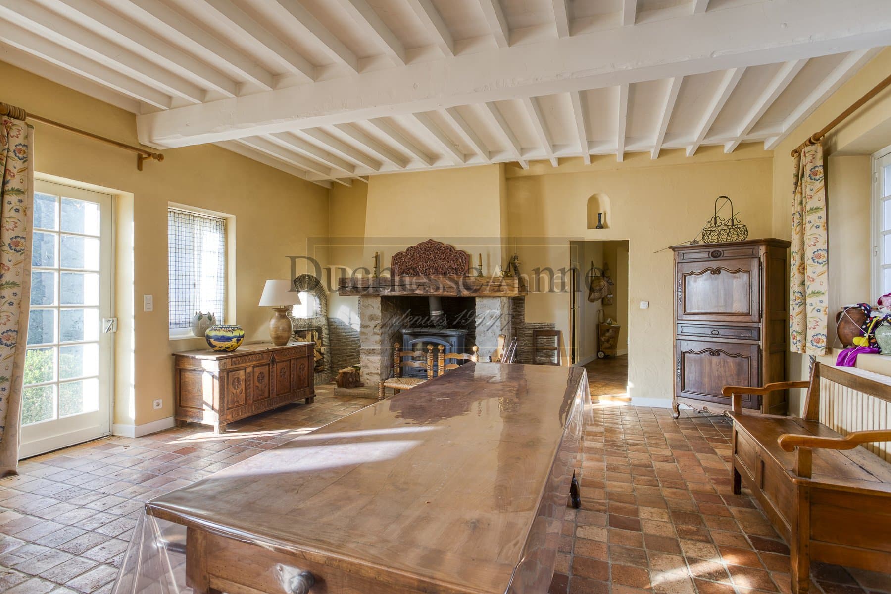 Charming House With Pool And Attic In Peaceful Setting 5