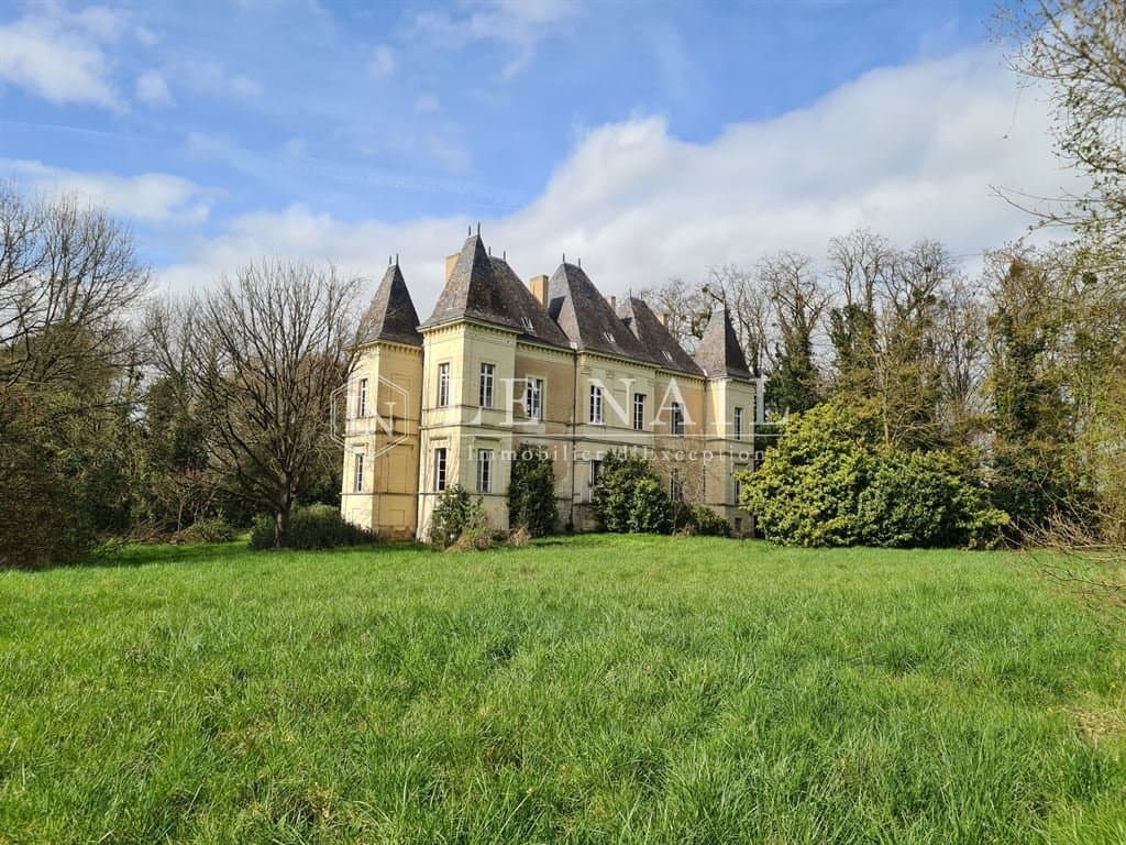 Charming 19th Century Château Surrounded By Wooded Park 5