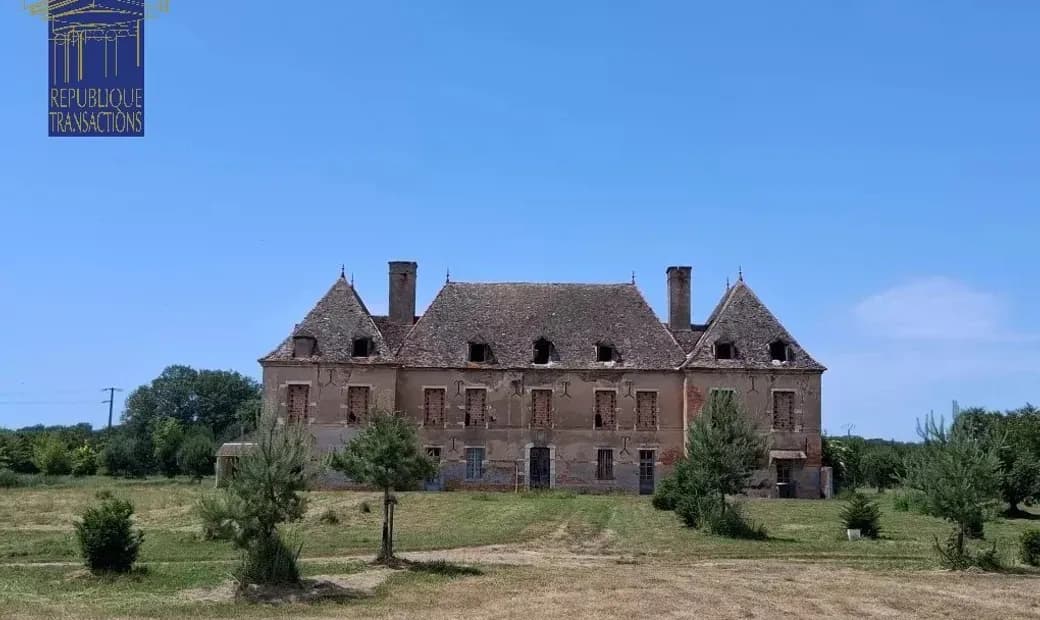 17th Century Château for Complete Renovation