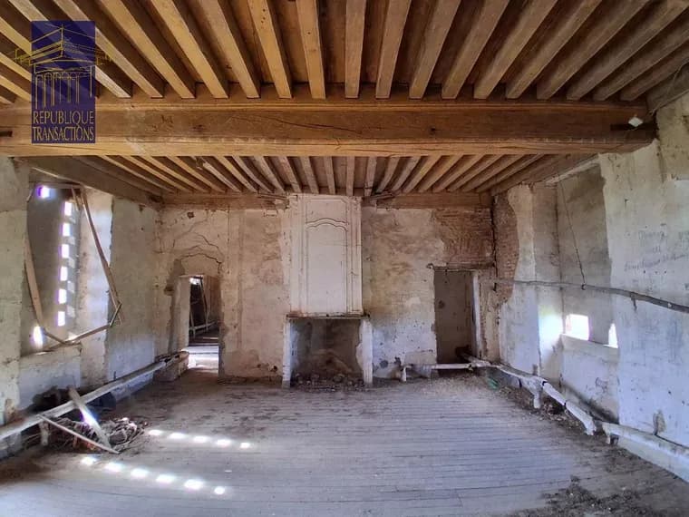 17th Century Château for Complete Renovation 4