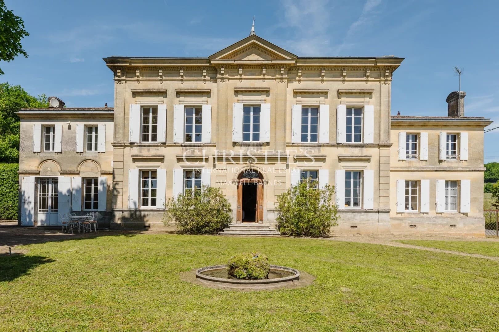 Charming Napoleon III Mansion in Saint-Émilion 2