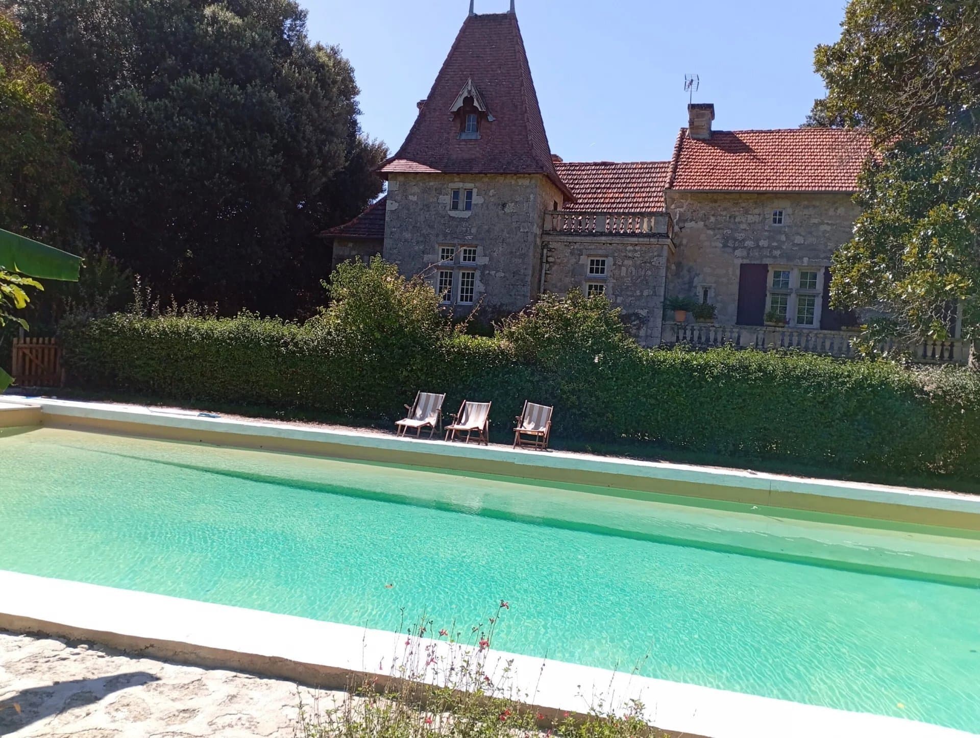 Historic Château With Swimming Pool And Outbuildings