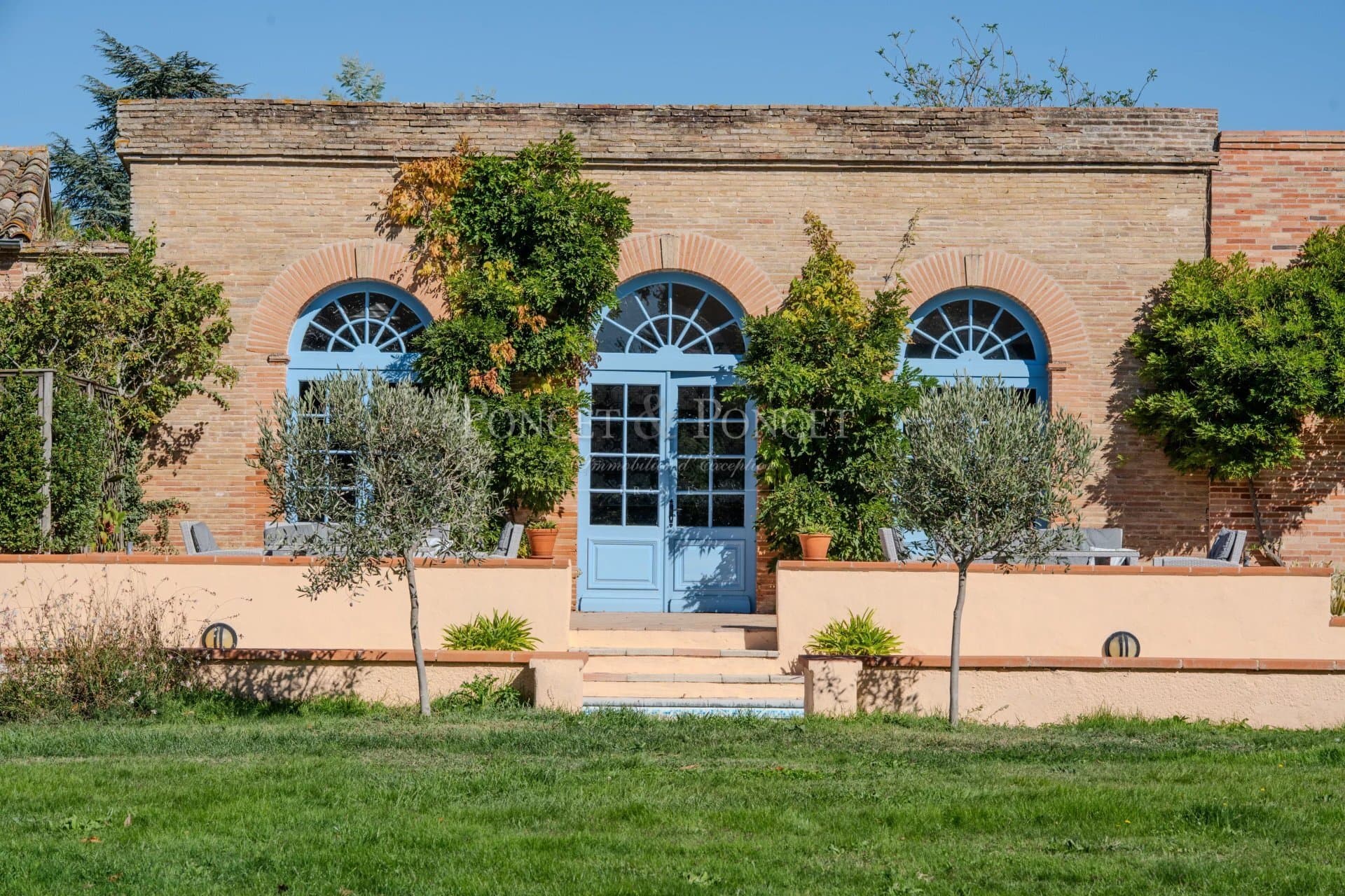 Charming 18th Century Mansion Set in 24 Hectares with Pool and Tennis Court 2