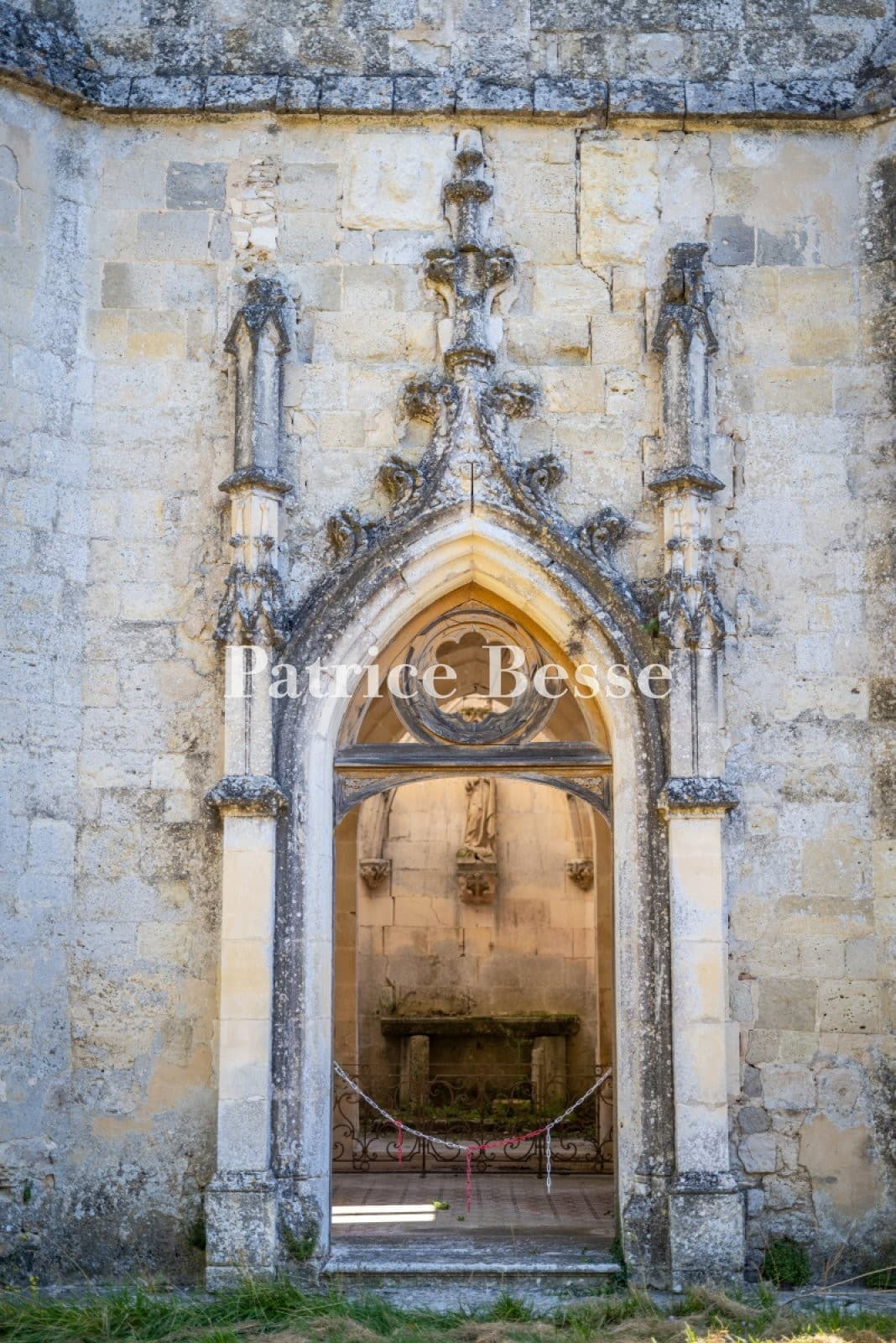 13th Century Château With Historical Significance Overlooking The River Garonne 4