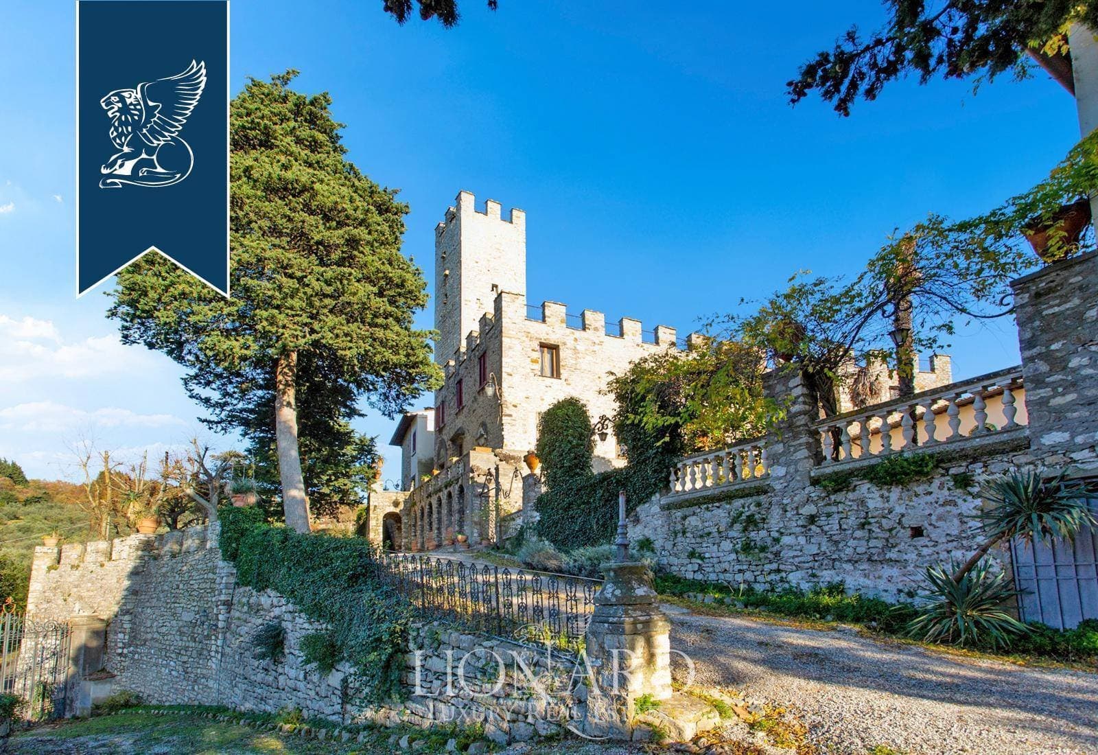 Castles for sale in Arezzo