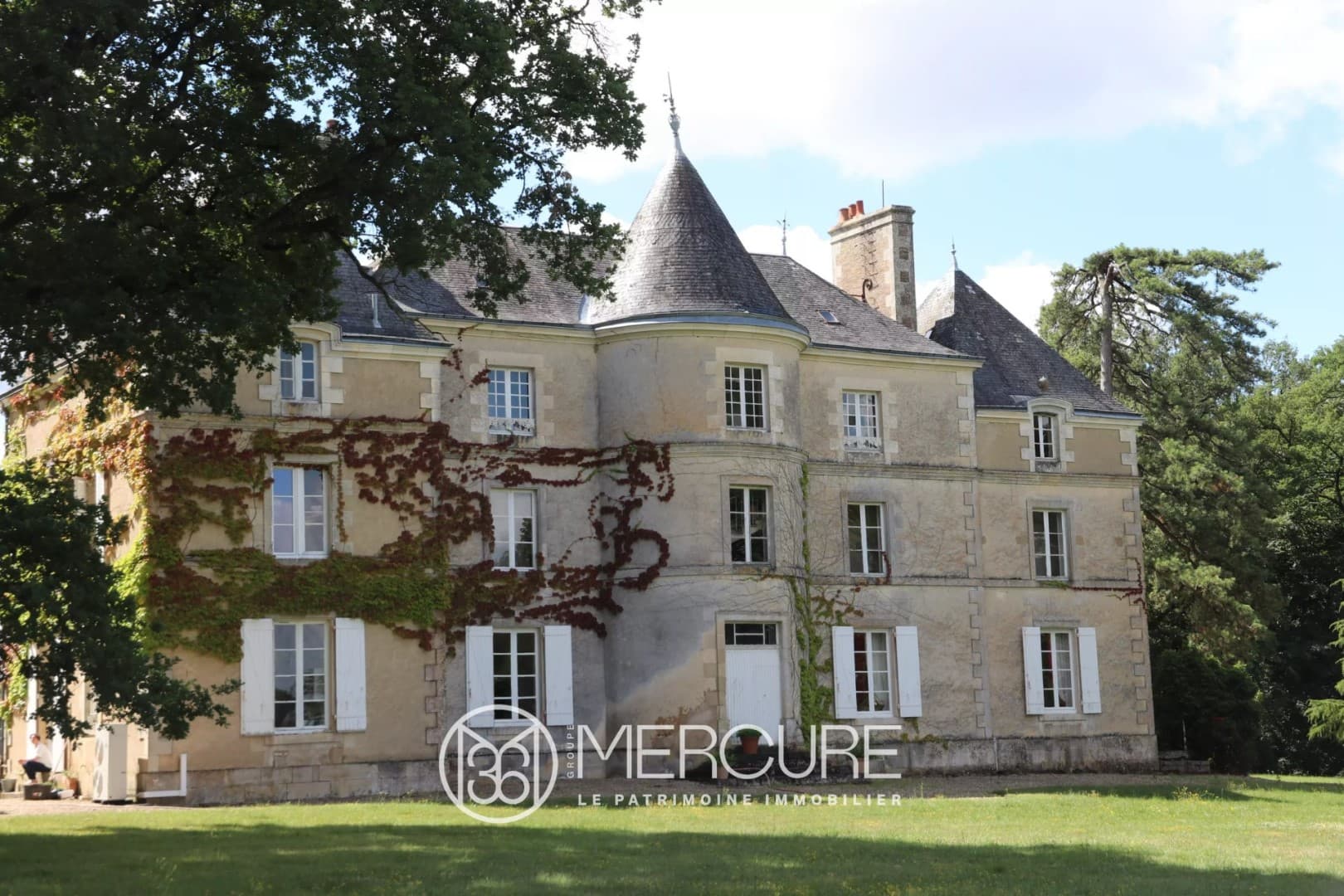 Stunning 19th Century Château Set Within 93 Hectares of Parkland 3