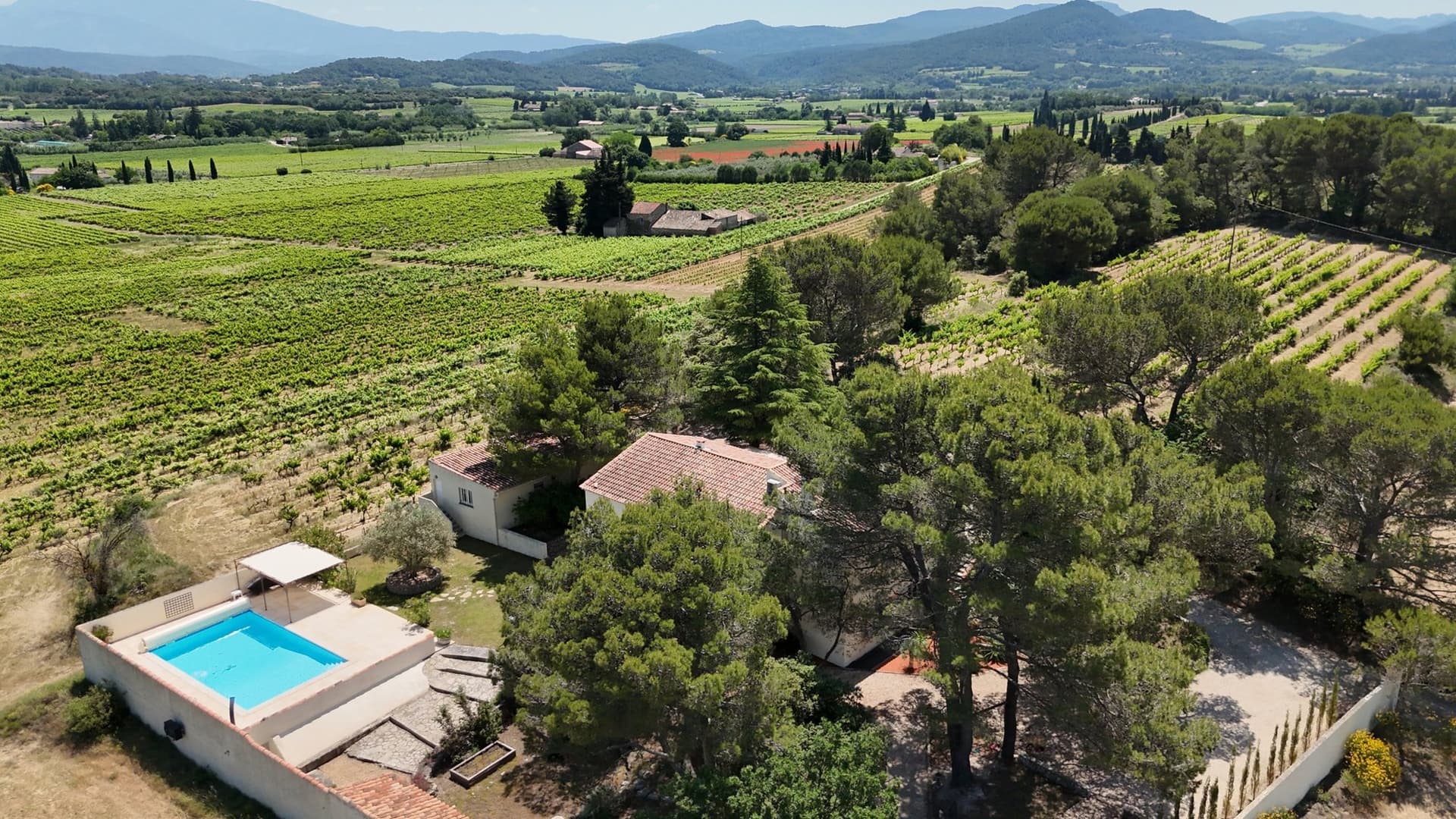 Elegant Character Property With Stunning Views And Heated Pool 3