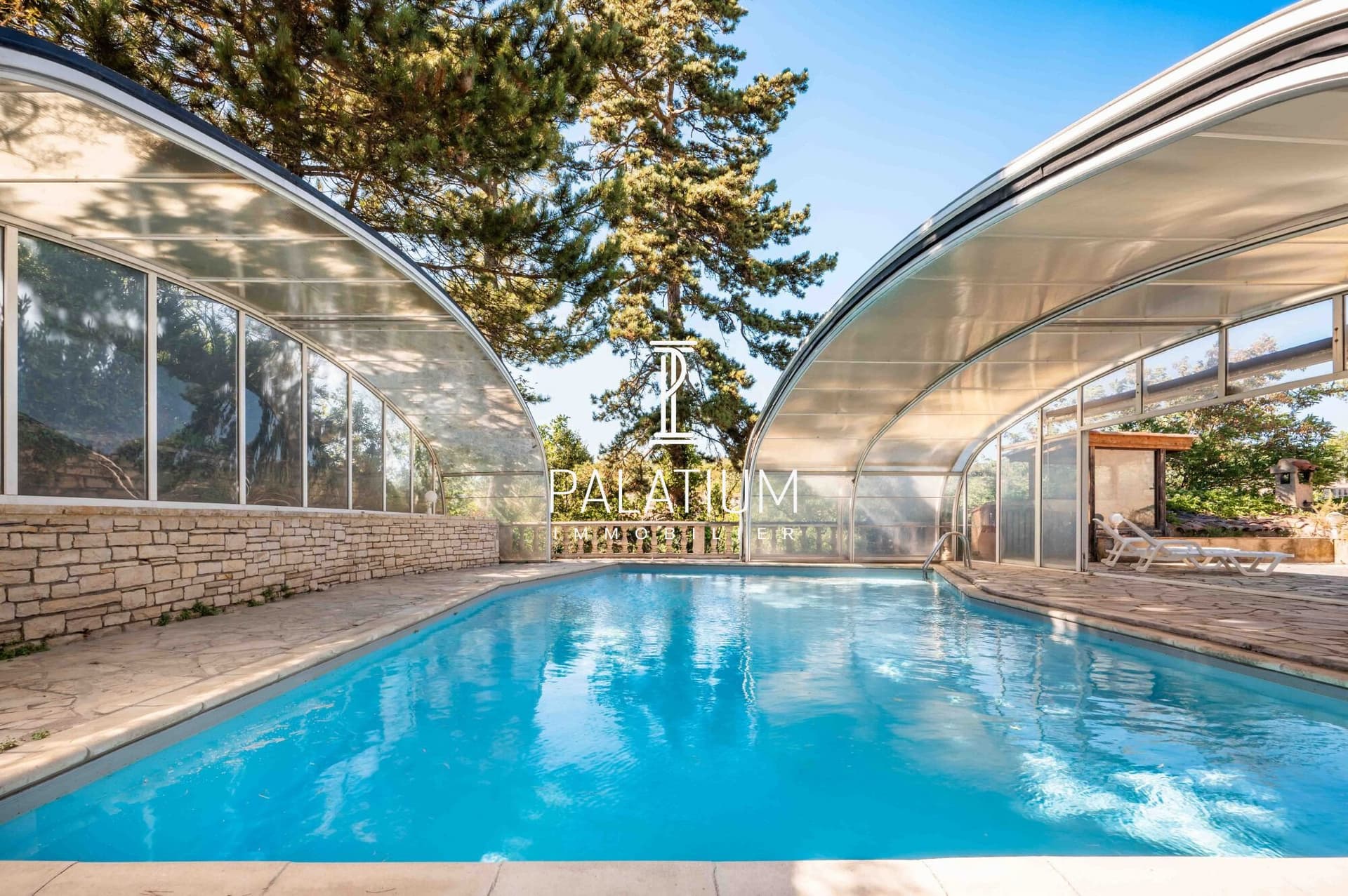 Elegant Château with Pool and Terraces in Manosque 4
