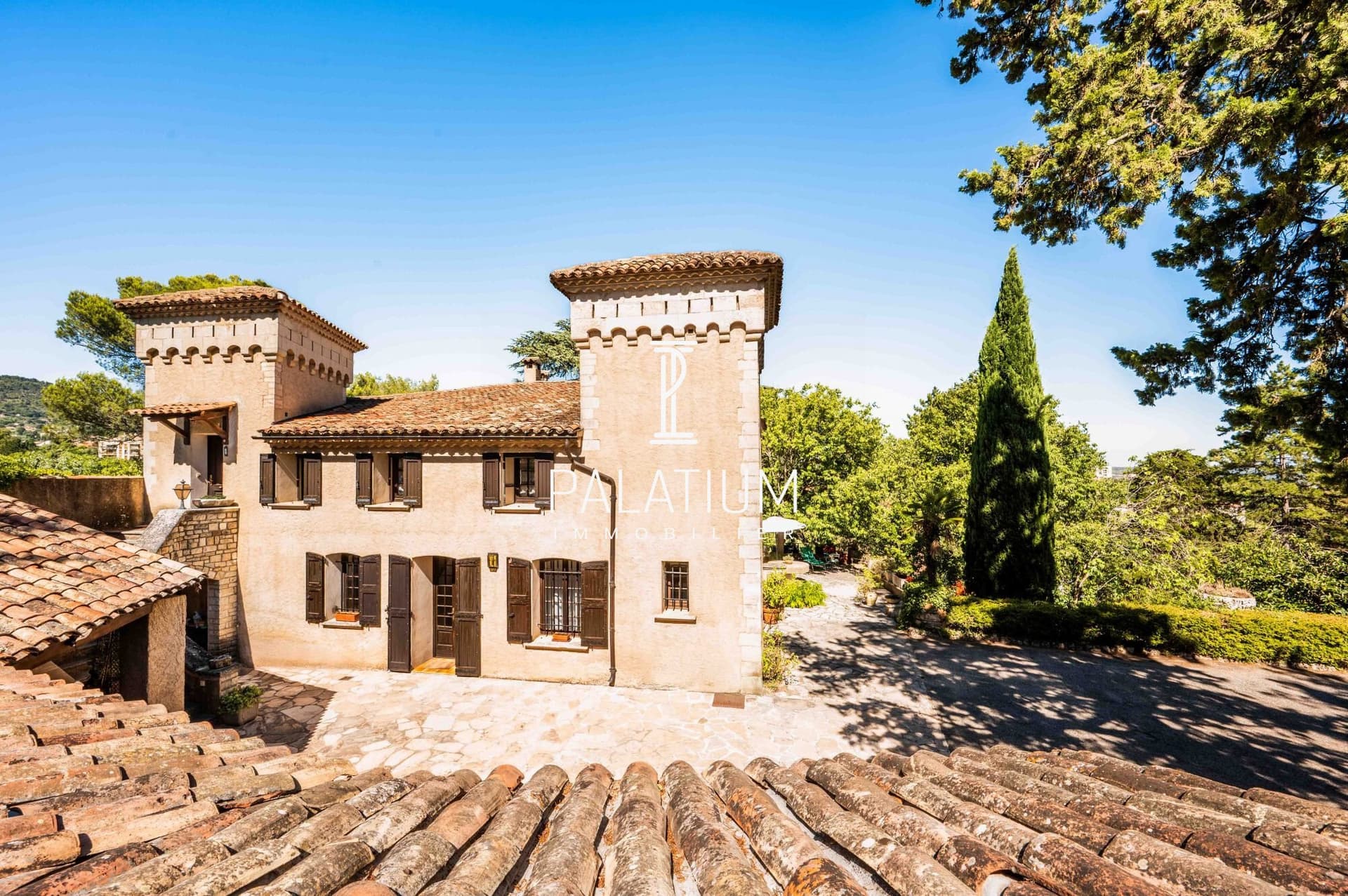 Elegant Château with Pool and Terraces in Manosque 3