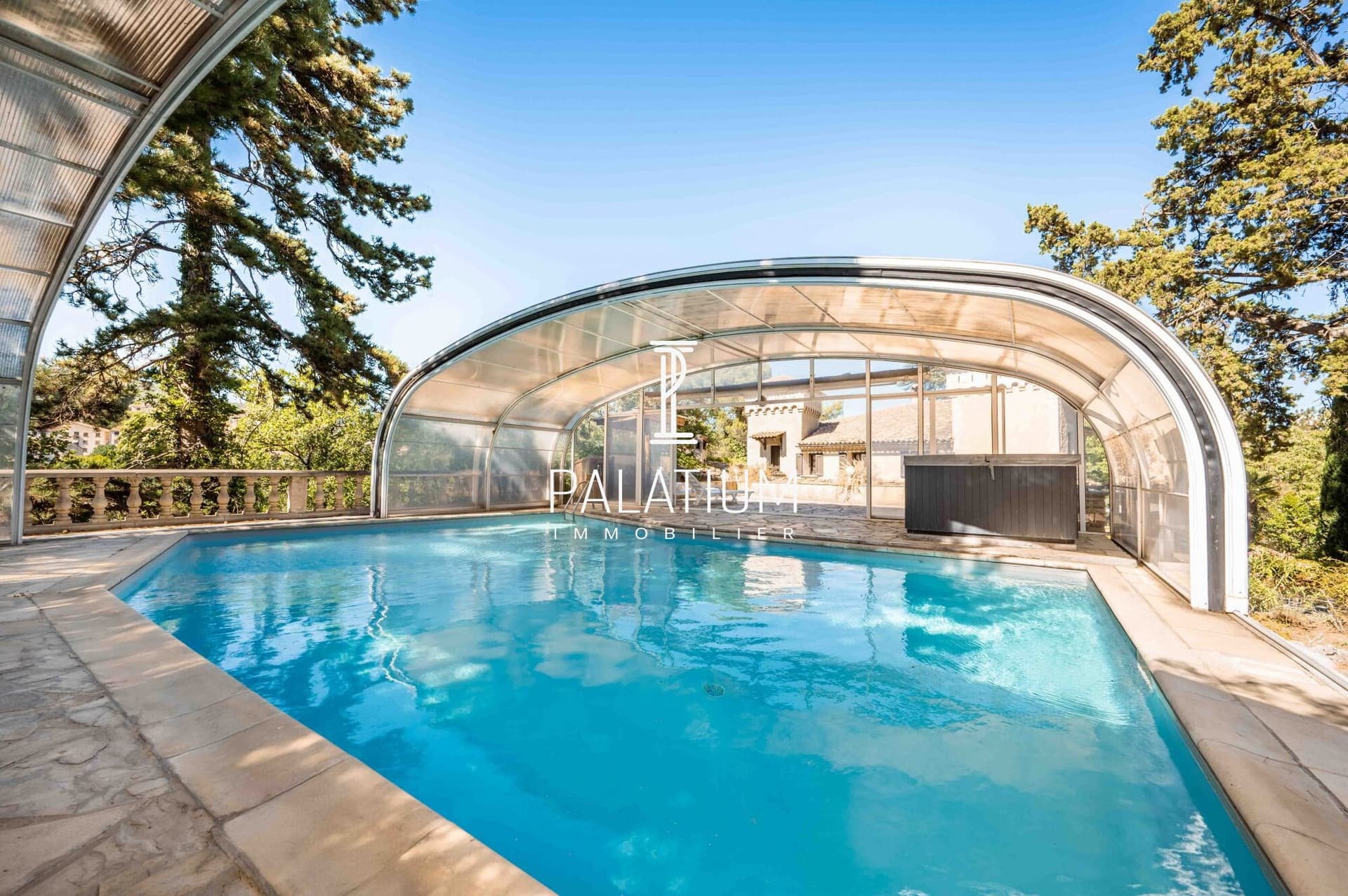 Elegant Château with Pool and Terraces in Manosque 5