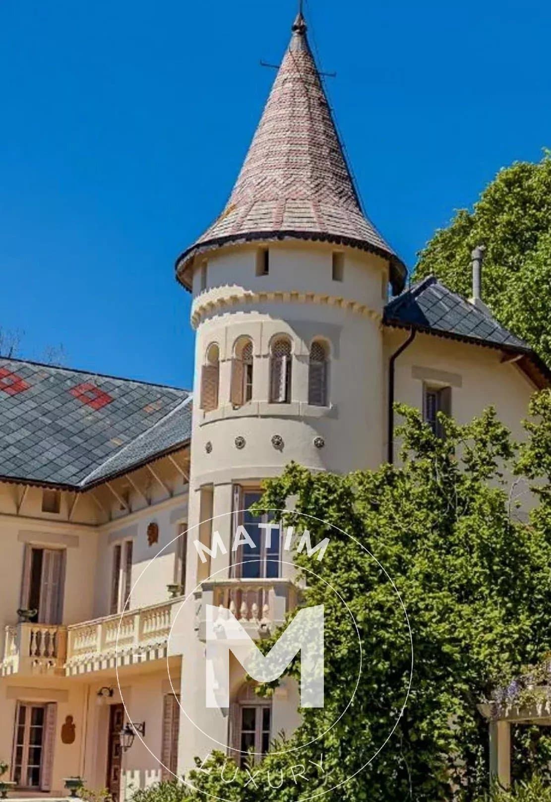 Charming Castle in Évisa With 6 Bedrooms