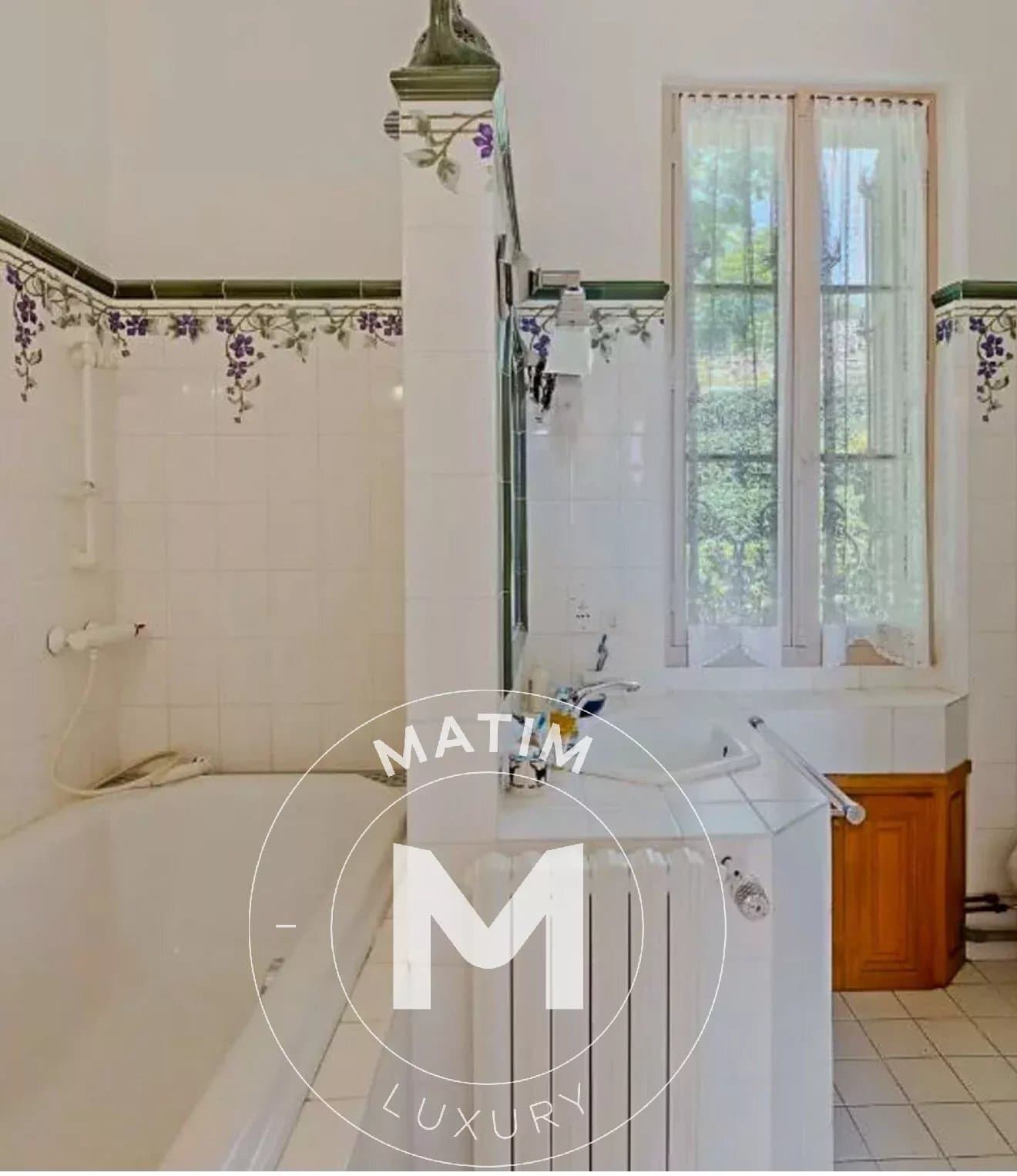 Charming Castle in Évisa With 6 Bedrooms 2