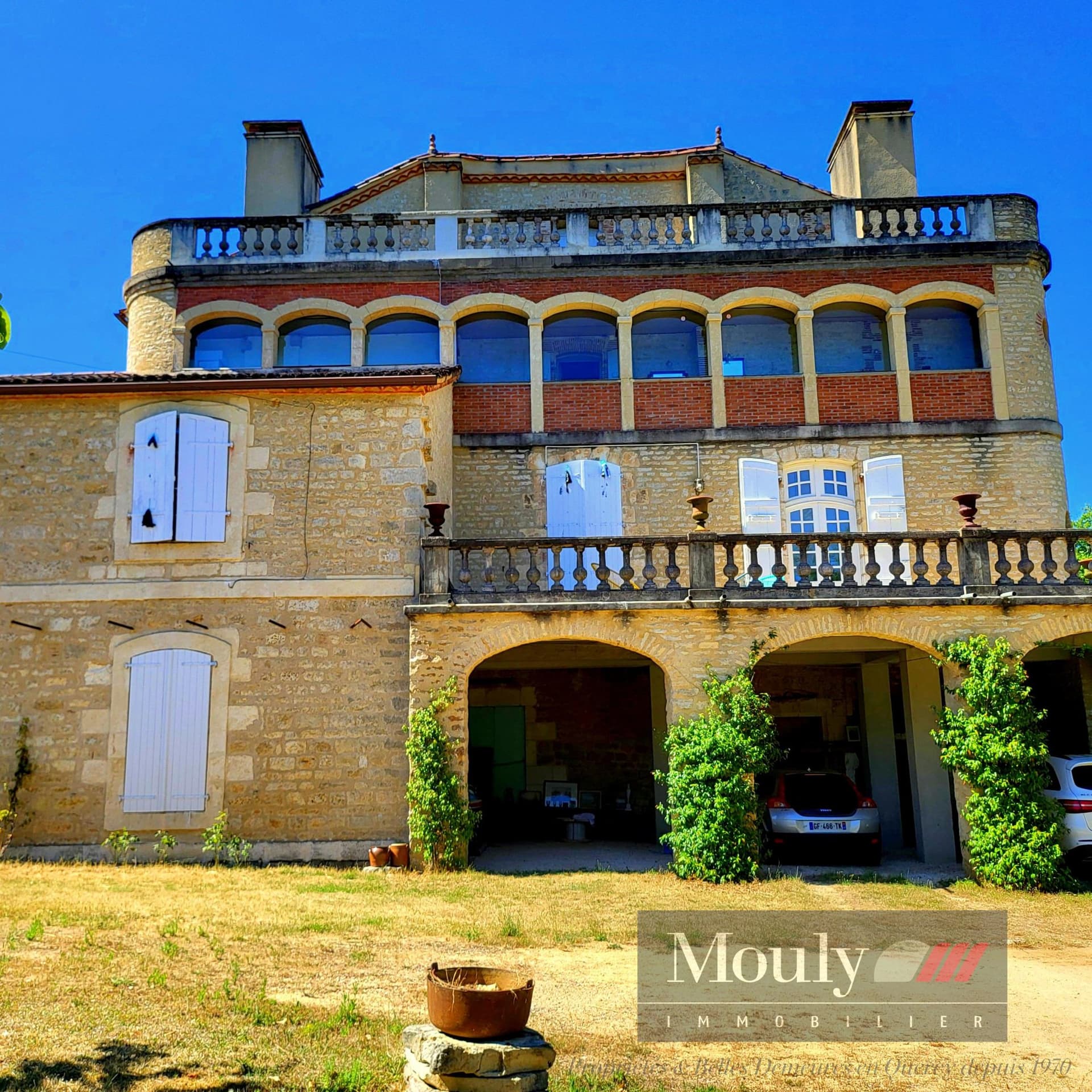 18th Century House with Panoramic Valley View in Lot — in Lot, France