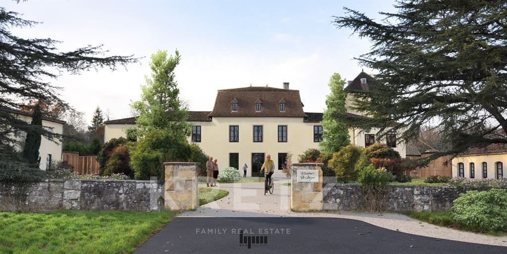 18th Century Château in Landes de Gascogne Regional Natural Park — Château for sale in Gironde, France