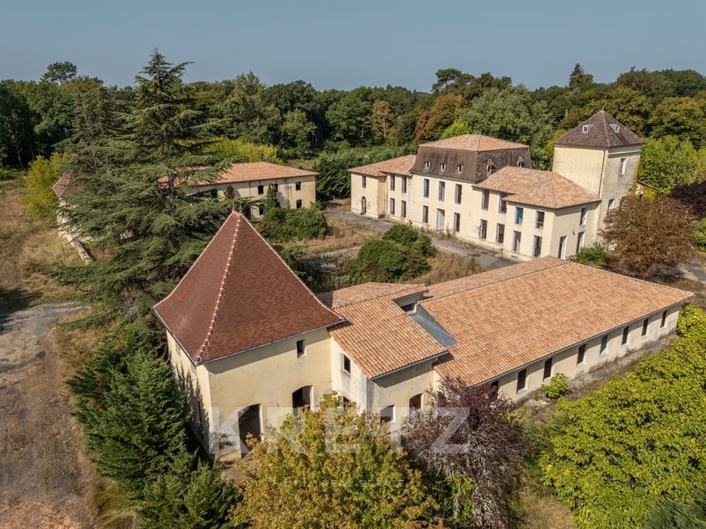 18th Century Château in Landes de Gascogne Regional Natural Park 2