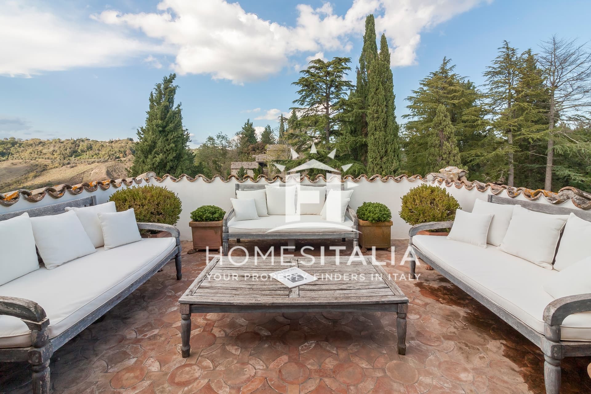Historic Manor House with Stunning Views and Expansive Grounds 3