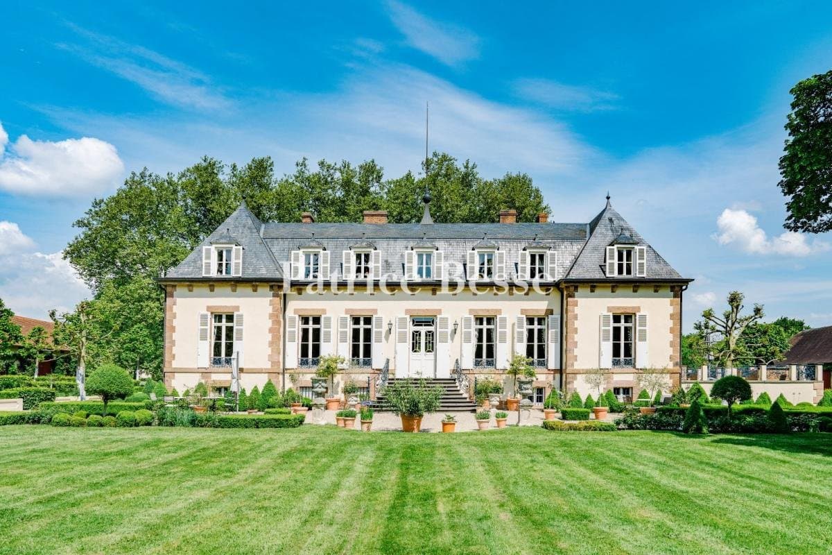 Exceptional 110 Hectare Hunting Estate With Enclosed Grounds