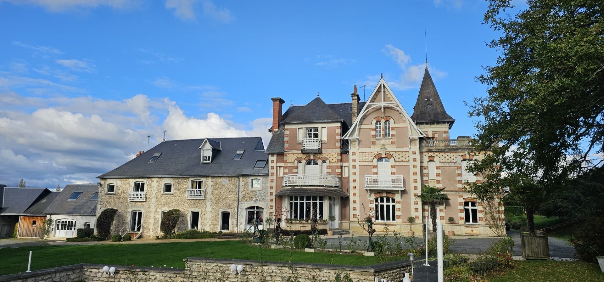 Renovated 19th Century Castle with 24 Bedrooms and Swimming Pool