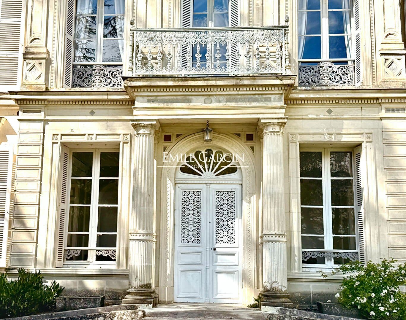 Elegant 19th Century Château Set Within An 88 Hectare Estate 2