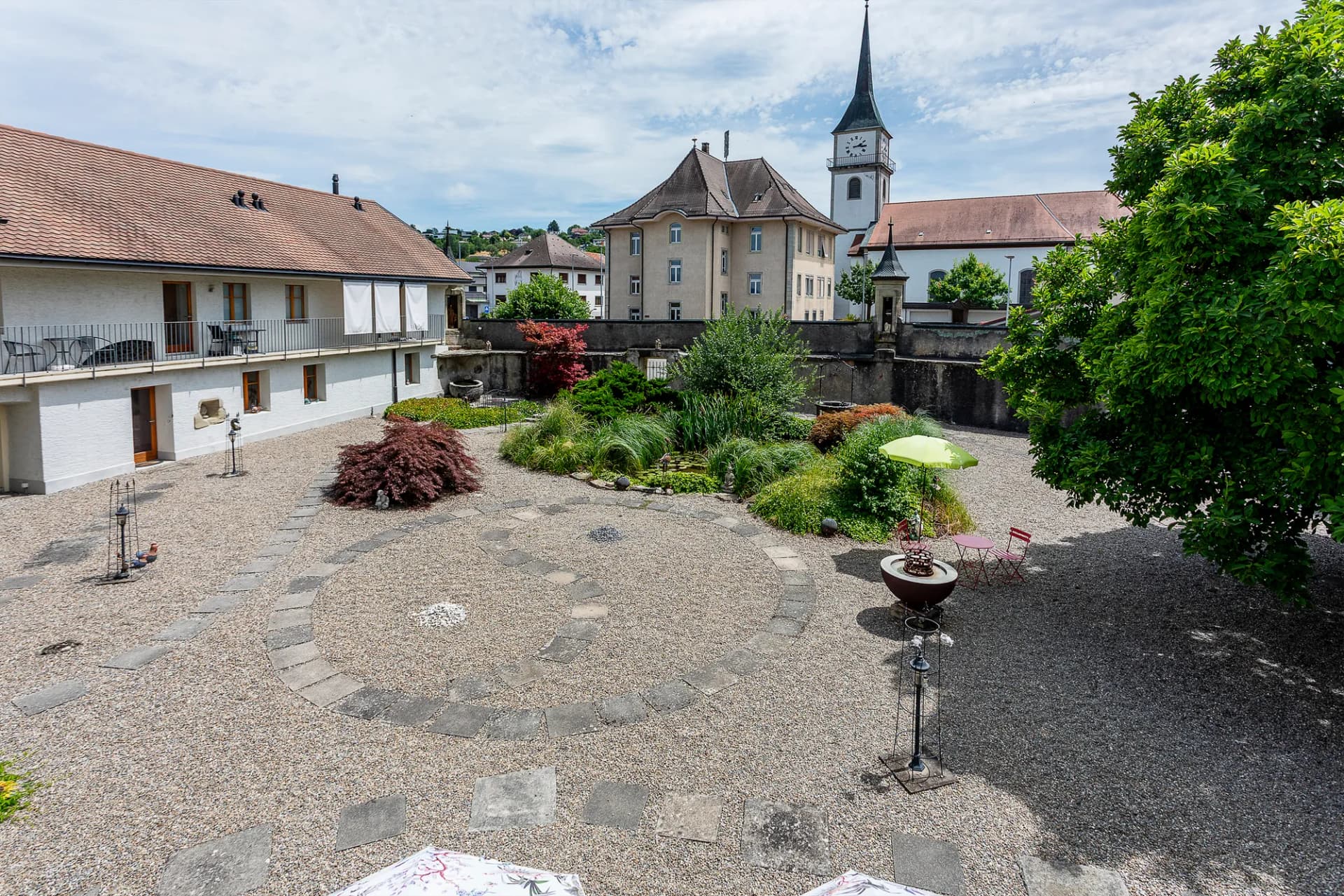 Timeless 18th Century Castle With Magnificent Estate 5