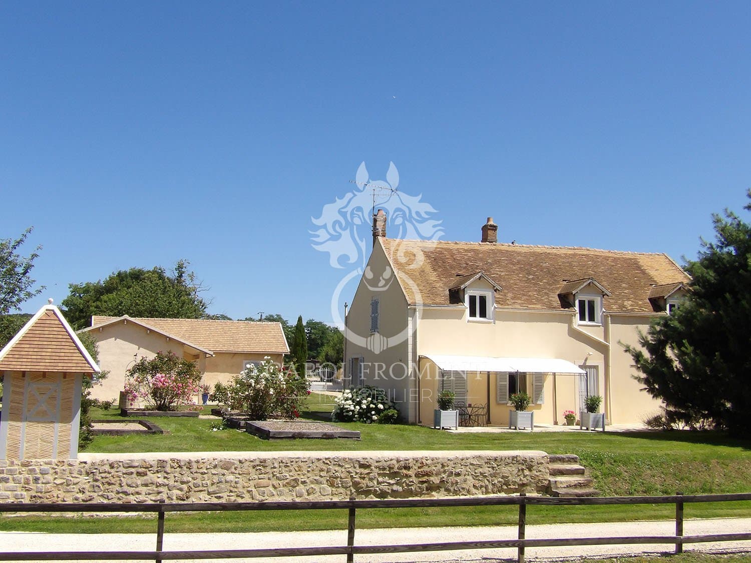 Exceptional Equestrian Property Near Paris with Indoor Arena