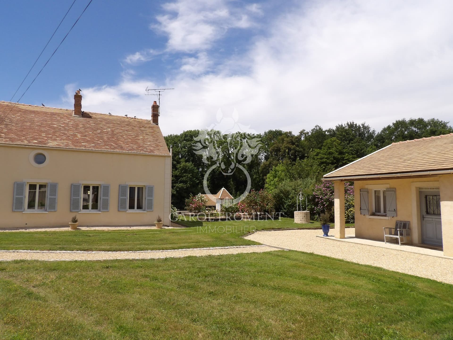 Exceptional Equestrian Property Near Paris with Indoor Arena 4