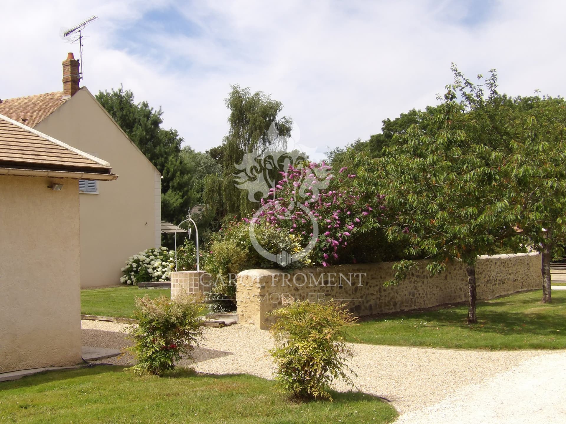 Exceptional Equestrian Property Near Paris with Indoor Arena 5