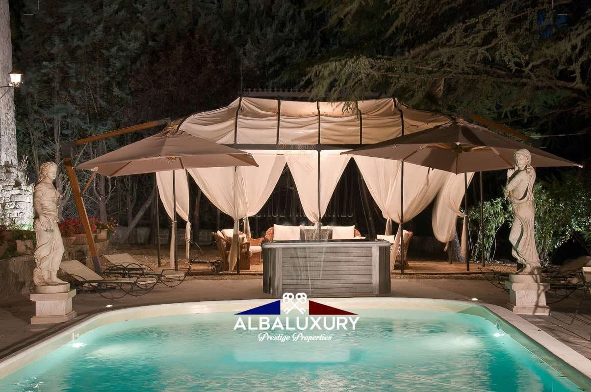 Historic Castle with Suites, Pool, and Panoramic Terrace in Umbria 2