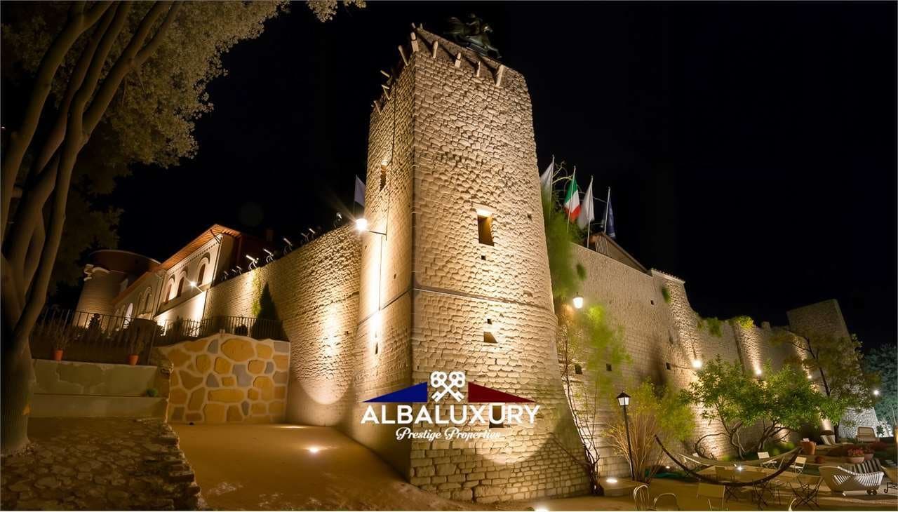 Historic Castle with Suites, Pool, and Panoramic Terrace in Umbria 4