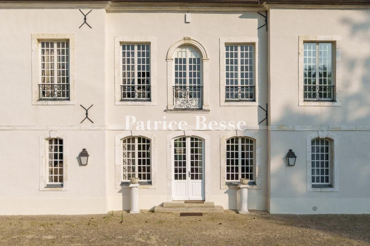 Historic 14th Century Château With Moats And Expansive Grounds 4