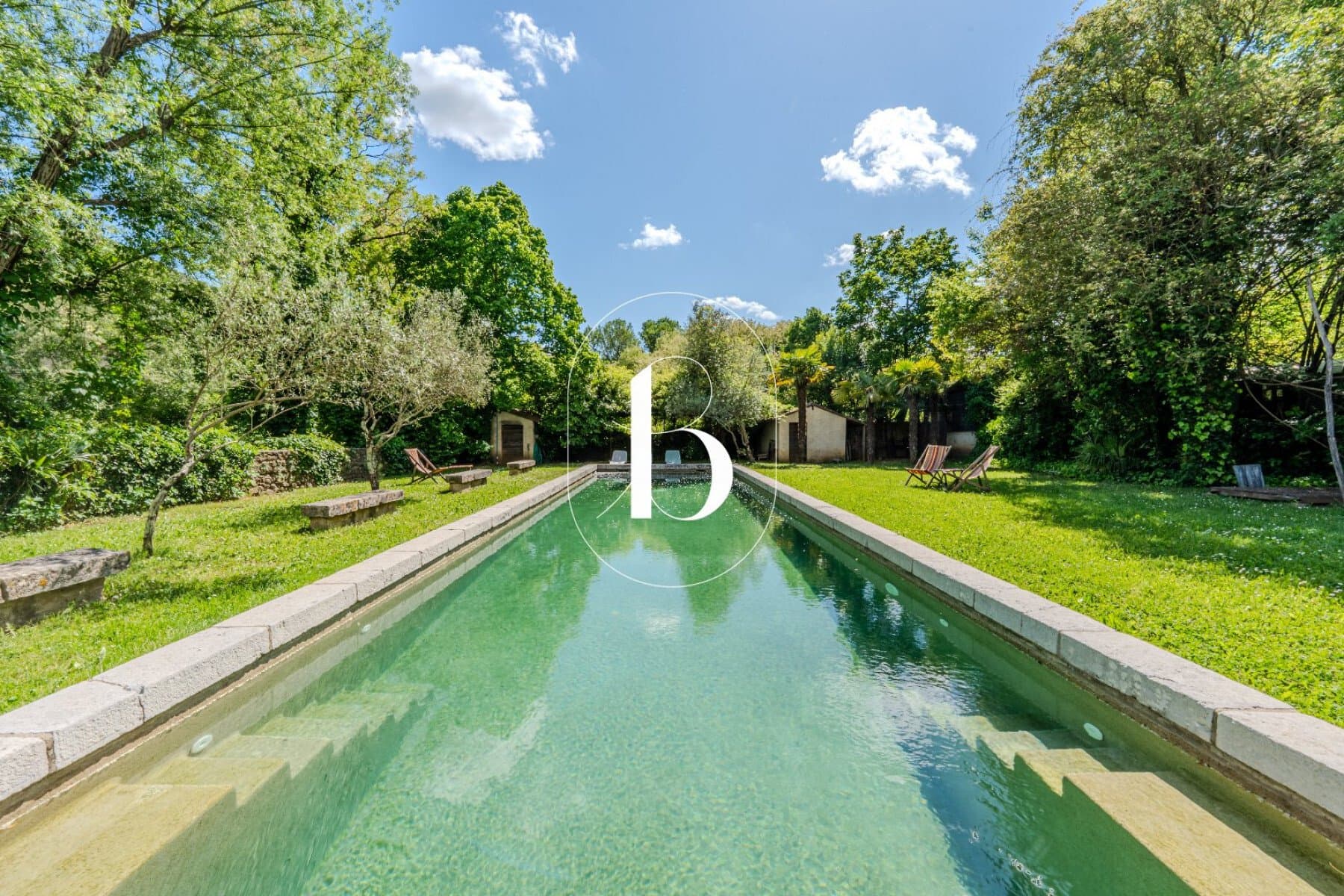 Château With 7 Bedrooms, 632 Sqm Living Space And 5000 Sqm Park 2