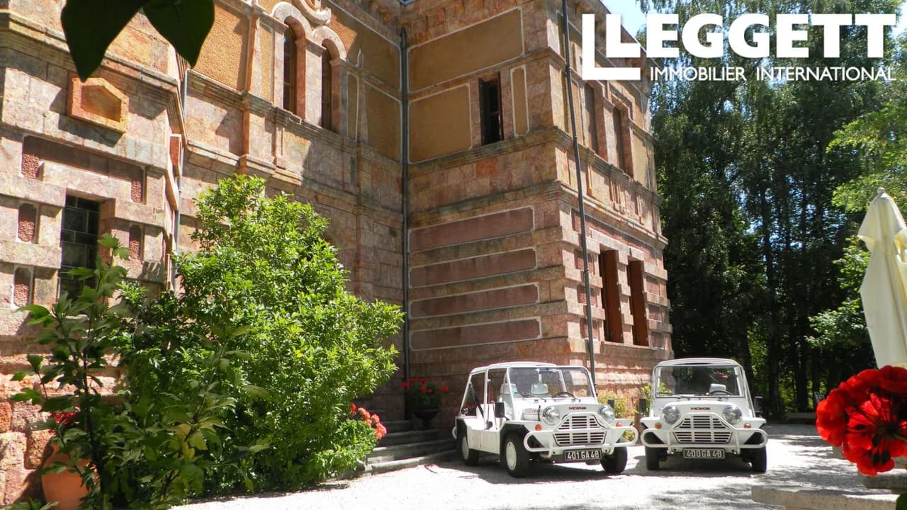 Elegant 1825 Château With Guest House, Pool, And Wellness Facilities 5